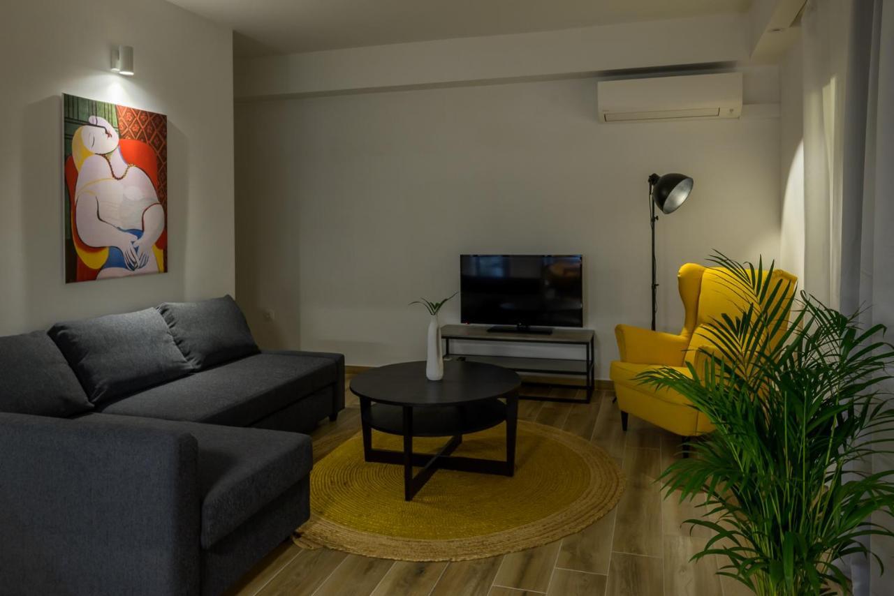 Alyvia Central Apartment 1 Ioánina Exterior foto